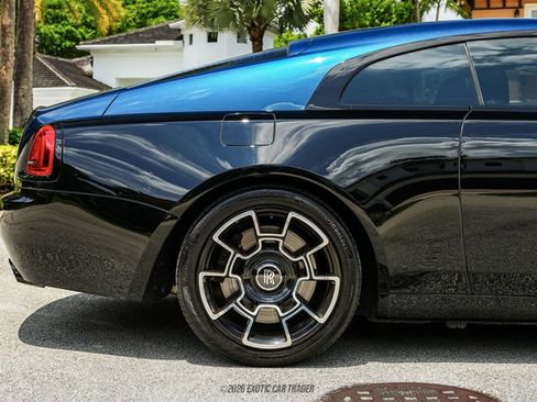 Used 2019 Rolls-Royce Wraith RWD image 10