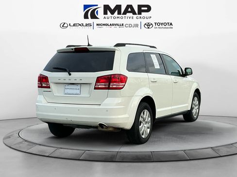 Used 2020 Dodge Journey SE w/ SE Popular Equipment Group image 5