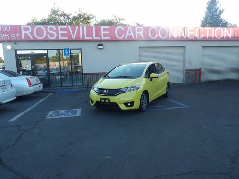 Used 2015 Honda Fit image 1
