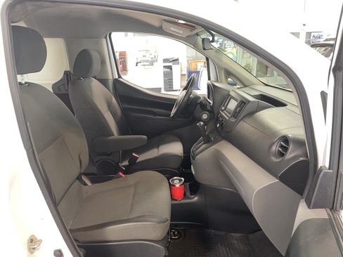 Used 2021 Nissan NV200 SV w/ Sliding Door Glass Package FWD image 18