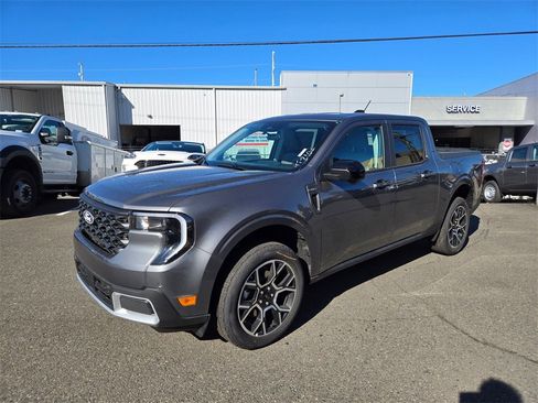 New 2025 Ford Maverick Lariat image 1