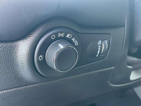 Used 2025 Dodge Durango GT RWD image 20