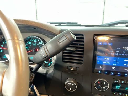 Used 2013 GMC Sierra 1500 SLE w/ Power Tech Package AWD/4WD image 17