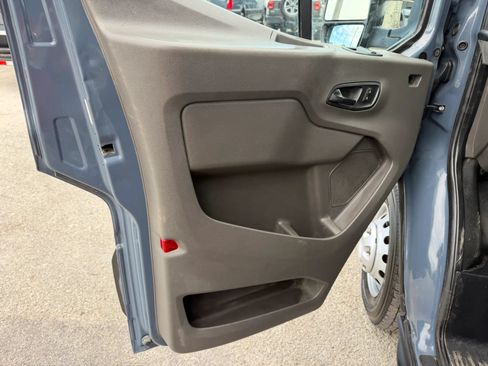 Used 2021 Ford Transit 350 DRW RWD image 11