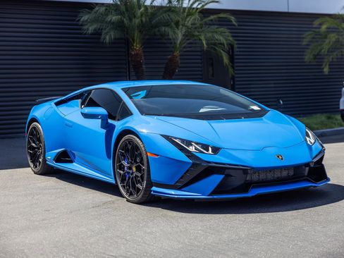 Used 2024 Lamborghini Huracan Tecnica RWD image 6