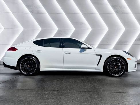 Used 2015 Porsche Panamera 4S AWD/4WD image 4