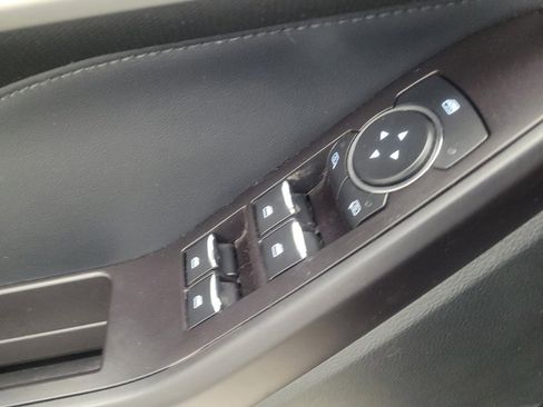 Used 2020 Ford Explorer XLT w/ Comfort Package image 27