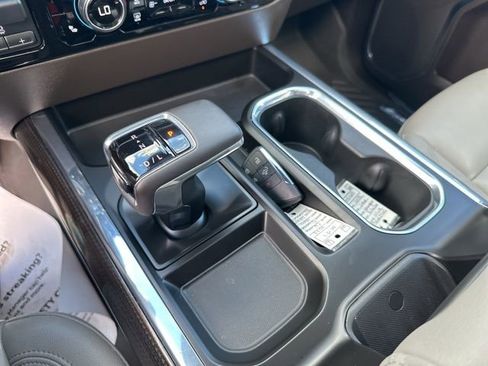 Used 2023 Chevrolet Silverado 1500 RST AWD/4WD image 29