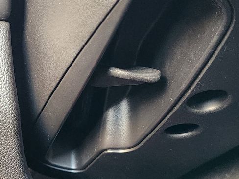 Used 2016 Chevrolet Colorado Z71 image 35