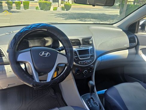 Used 2014 Hyundai Accent GLS FWD image 5