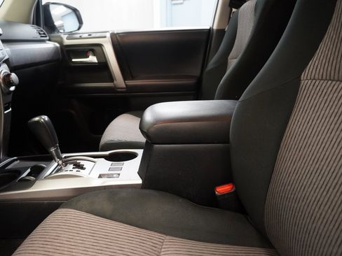 Used 2019 Toyota 4Runner SR5 image 7