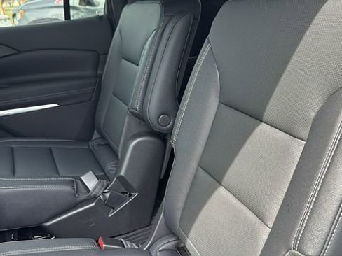 New 2026 Chevrolet Traverse LT w/ Driver Confidence Package image 24