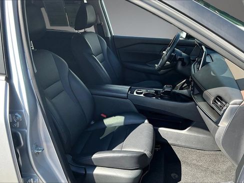 Certified 2023 Nissan Rogue SV w/ SV Premium B Package AWD/4WD image 29