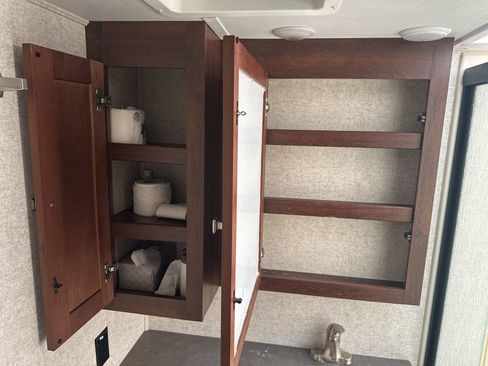 Used 2017 Ford E-450 and Econoline 450 Super Duty w/ Motorhome Prep Package image 63