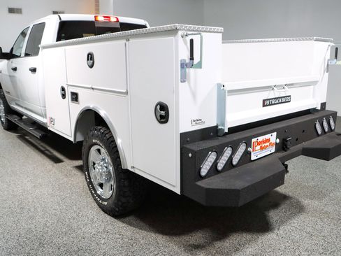 Used 2022 RAM 2500 Tradesman AWD/4WD image 9