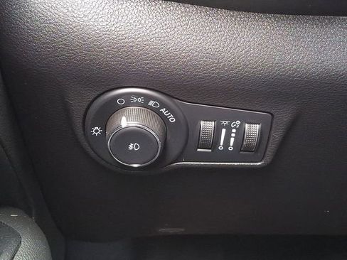 Used 2022 Jeep Compass Trailhawk w/ Trailhawk Elite Group image 27