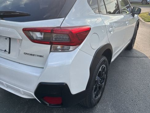 Used 2022 Subaru Crosstrek 2.0i image 4