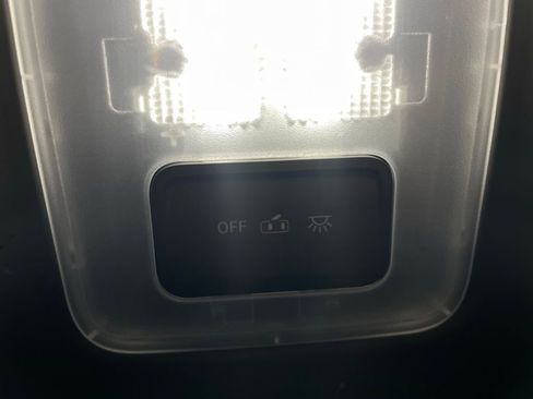 Used 2024 RAM ProMaster 2500 w/ Convenience Group image 21