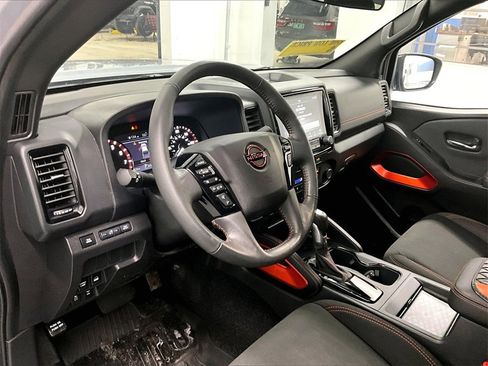 Used 2024 Nissan Frontier PRO-4X w/ Off-Road Protection Package image 8