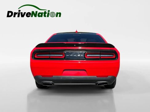 Used 2019 Dodge Challenger R/T Scat Pack RWD image 4