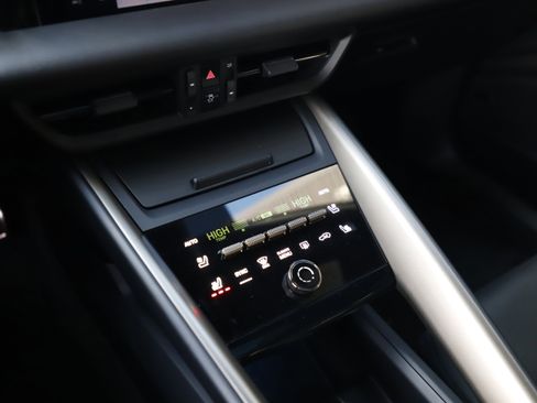 Used 2024 Porsche Macan Turbo Electric image 28