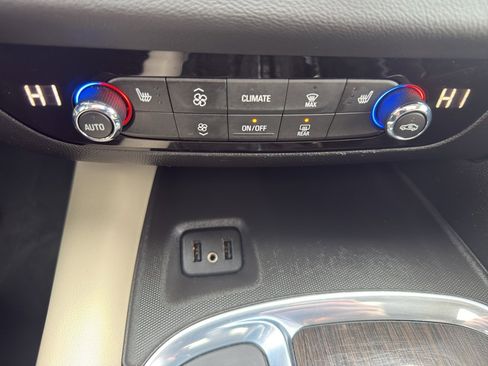 Used 2018 Buick Enclave Essence w/ Trailering Package image 20