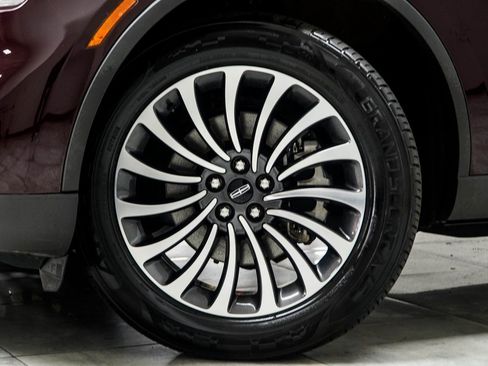 Used 2022 Lincoln Aviator Reserve w/ Elements Package Plus image 3