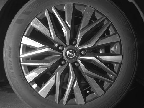 Used 2025 Nissan Altima 2.5 SV image 13