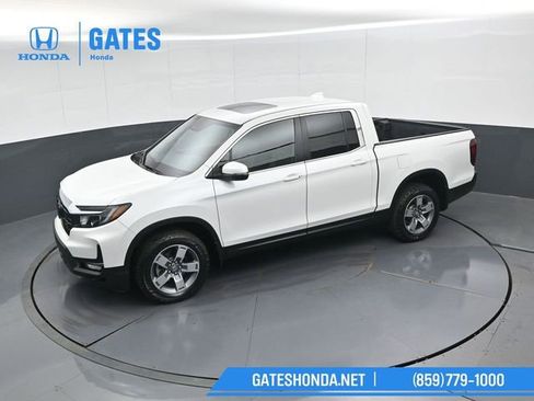 Certified 2025 Honda Ridgeline RTL image 50