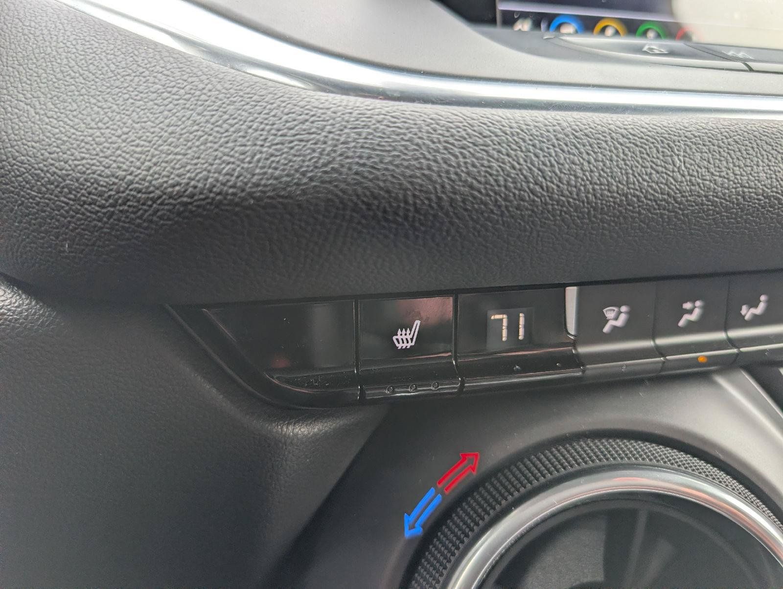 Used 2021 Chevrolet Blazer LT AWD/4WD image 17