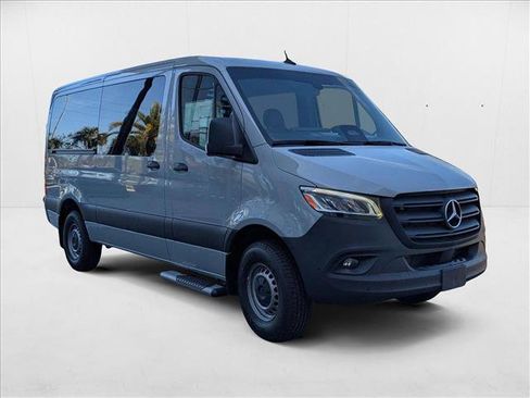 New 2025 Mercedes-Benz Sprinter 2500 image 6