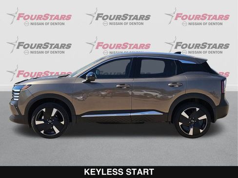 New 2026 Nissan Kicks SR image 8