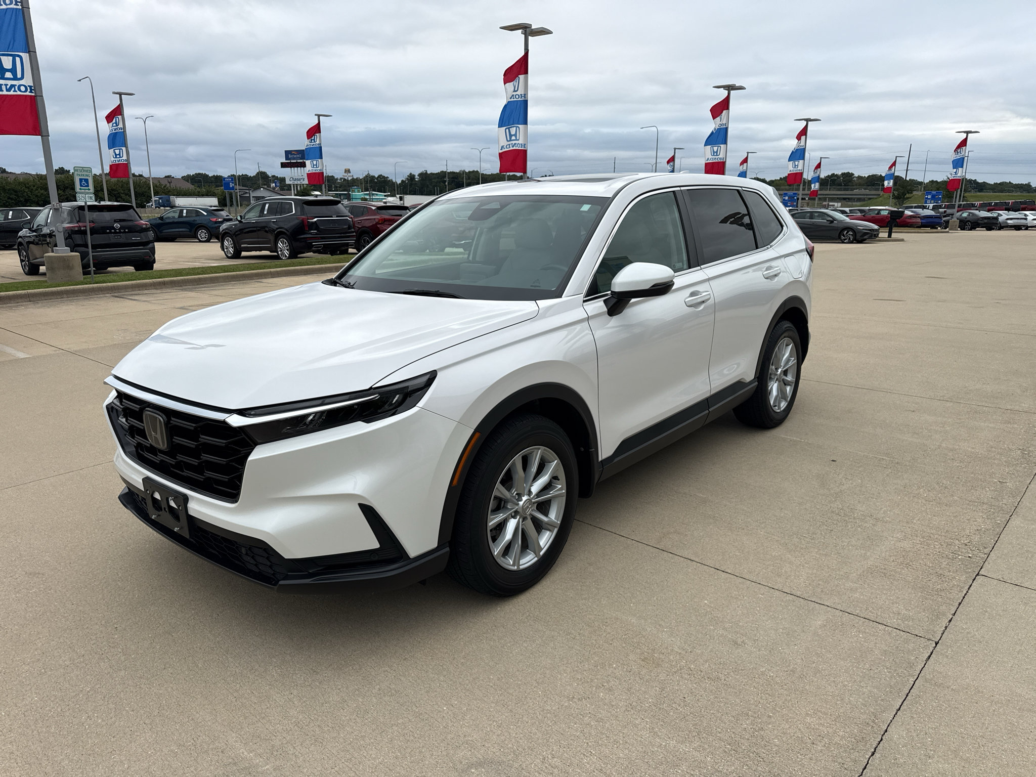 Used 2024 Honda CR-V EX-L image 1