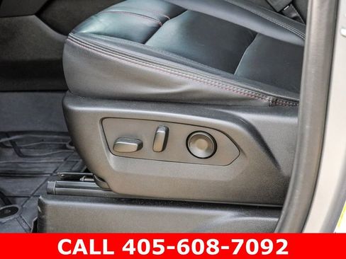 Used 2024 Chevrolet Suburban RST w/ Sport Performance Package AWD/4WD image 31