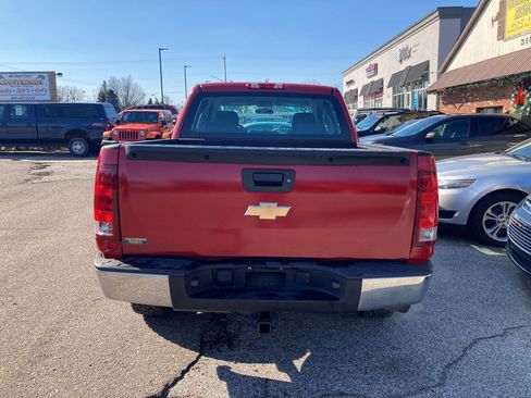 Used 2009 GMC Sierra 1500 W/T RWD image 4