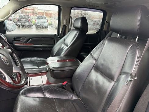 Used 2008 Cadillac Escalade ESV AWD image 22
