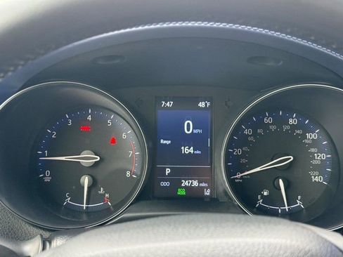 Used 2021 Toyota C-HR XLE FWD image 22