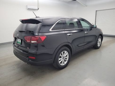 Used 2020 Kia Sorento LX FWD image 10