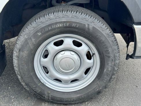 Used 2013 Ford F150 XL w/ Mid Equipment Group AWD/4WD image 23