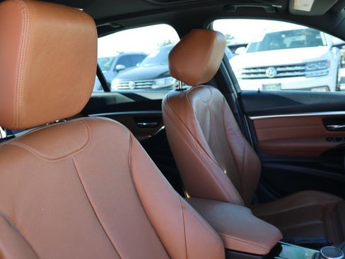 Used 2017 BMW 330i Sedan image 14
