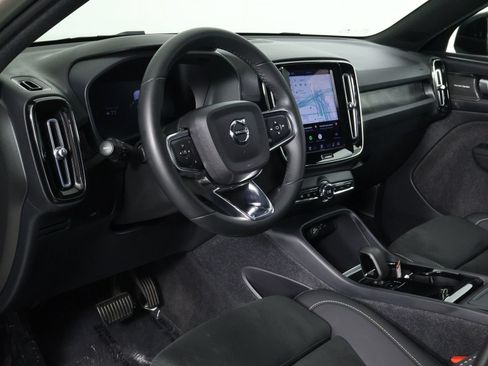Certified 2023 Volvo XC40 Recharge Ultimate AWD/4WD image 14