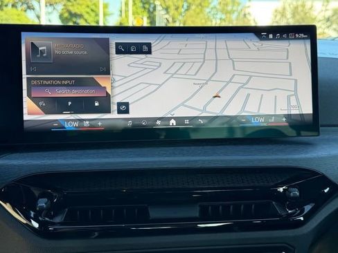 Used 2025 BMW 330i 330i w/ Convenience Package image 27