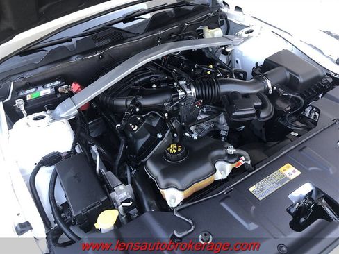 Used 2014 Ford Mustang Convertible RWD image 24