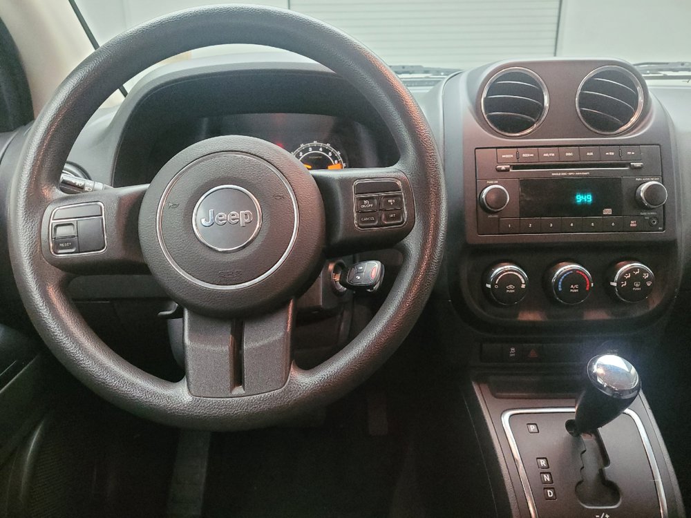 Used 2014 Jeep Compass Sport w/ Power Value Group FWD image 22
