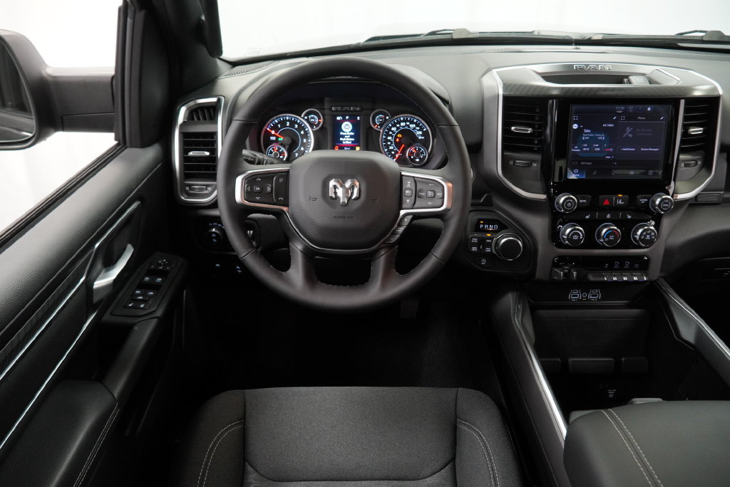 New 2026 RAM 1500 Big Horn AWD/4WD image 18