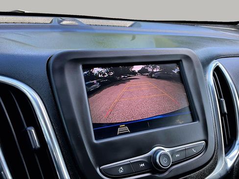 Used 2020 Chevrolet Equinox LT w/ Driver Convenience Package FWD image 25
