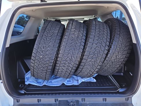 Used 2022 Toyota 4Runner TRD Off-Road Premium w/ TRD Black Wheel Package (TMS) AWD/4WD image 11