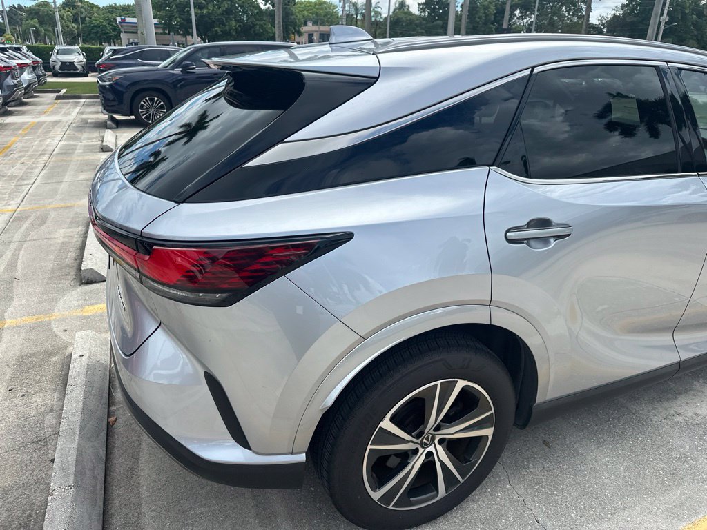 Used 2023 Lexus RX 350 Premium w/ Cold Area Package FWD image 6