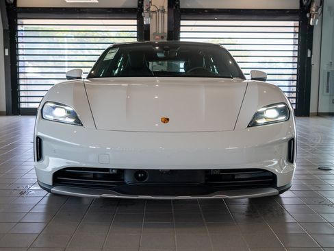 New 2025 Porsche Taycan 4S image 8