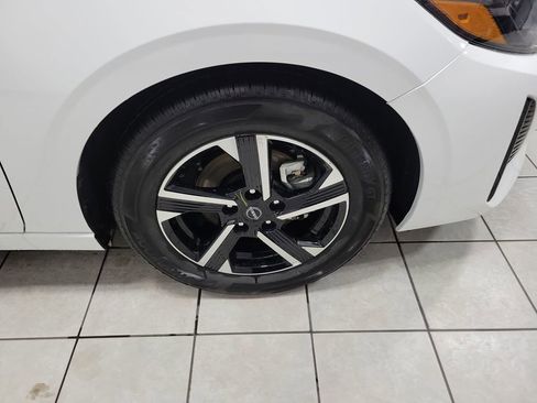 Used 2025 Nissan Sentra SV image 46